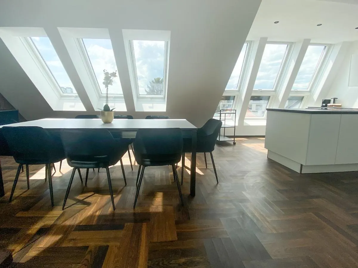Darebell - Designerapartments Kirchfeldgasse Vienna 0*,